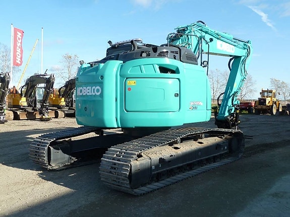 Kobelco SK270SRLC-7 9 of 11