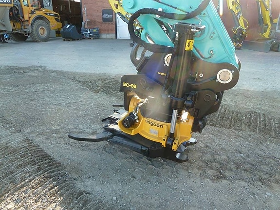 Kobelco SK270SRLC-7 11 of 11