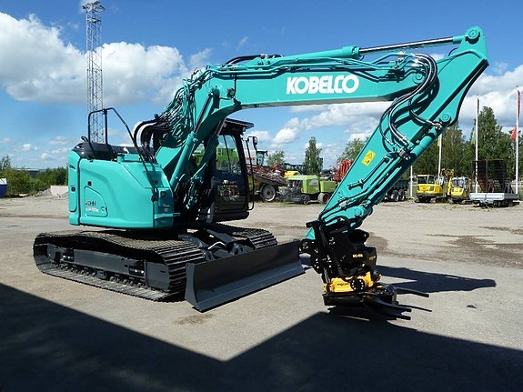 Kobelco SK140SRLC-7 11 of 12