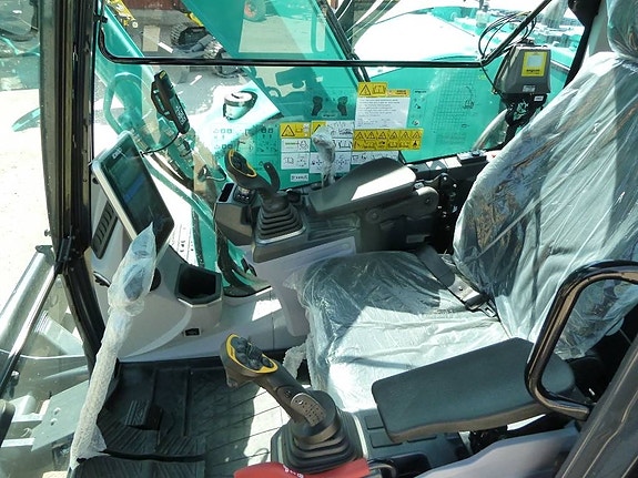Kobelco SK75SR-7 6 of 13