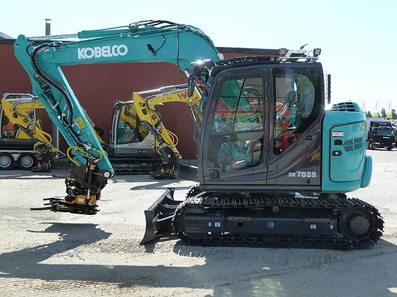 Kobelco SK75SR-7 7 of 13