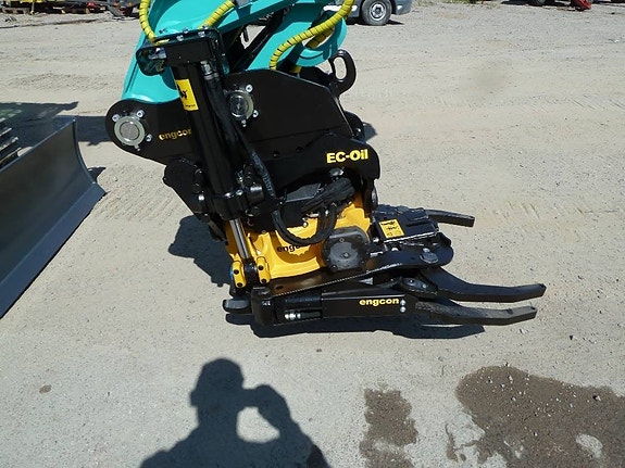 Kobelco SK75SR-7 12 of 13