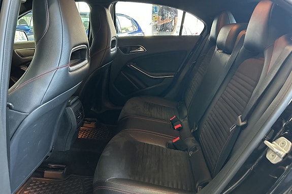 Mercedes-Benz A180 d 24 of 30