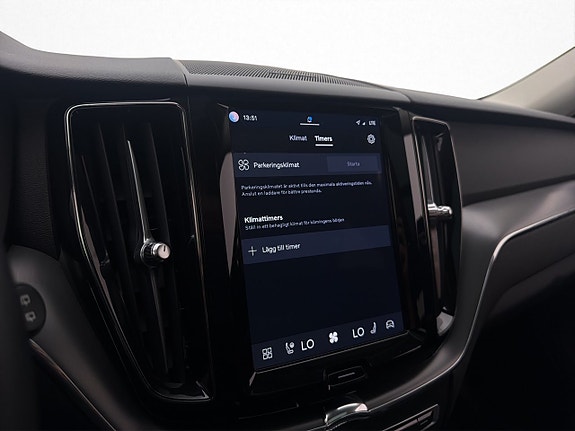 Volvo XC60 26 of 30