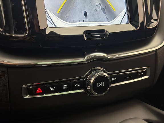 Volvo XC60 27 of 30