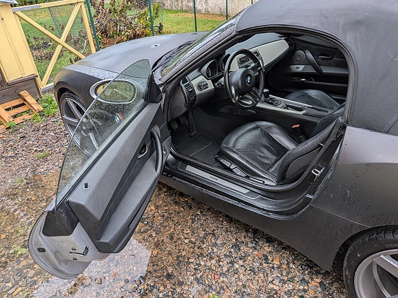 BMW Z4 8 of 12