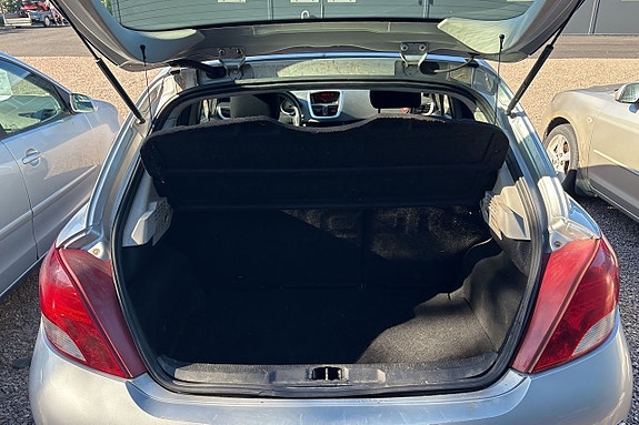 Peugeot 207 14 of 15