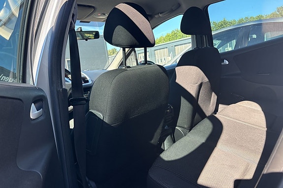 Peugeot 207 9 of 15