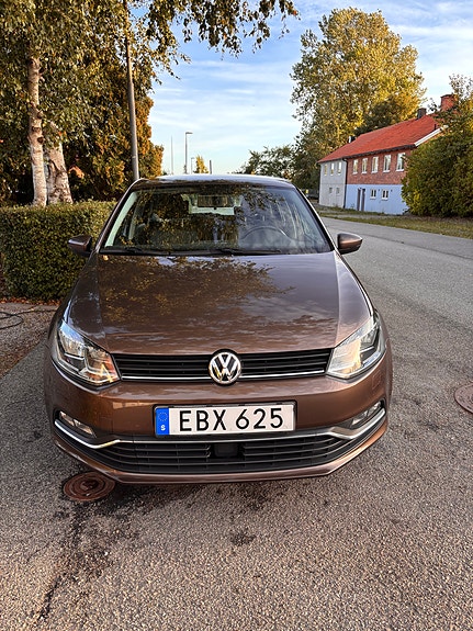 Volkswagen Polo 2 of 7