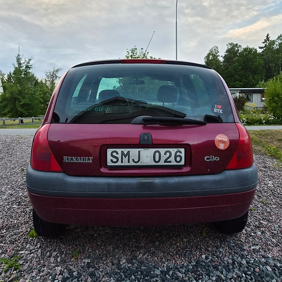 Renault Clio 4 of 9