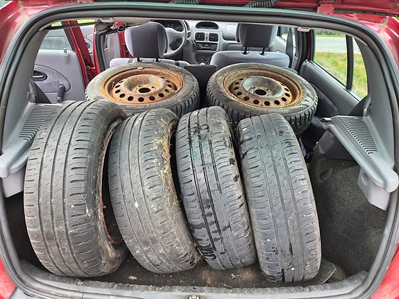 Renault Clio 9 of 9