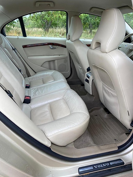 Volvo S80 7 of 14