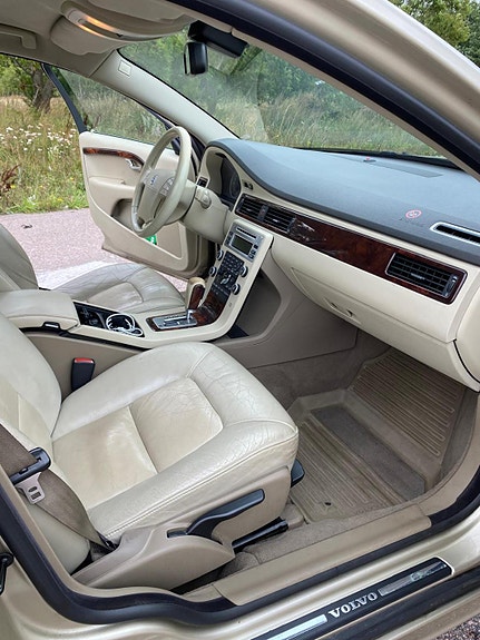 Volvo S80 5 of 14