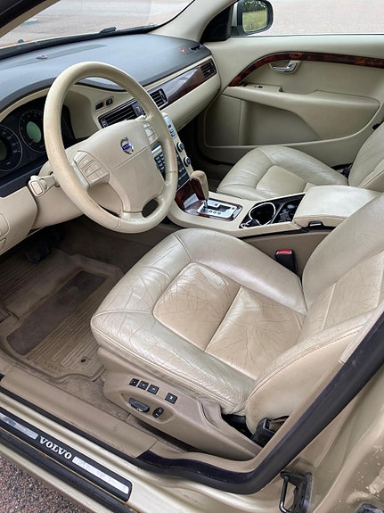 Volvo S80 4 of 14