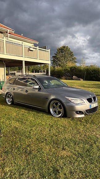 BMW 525d 2 of 18