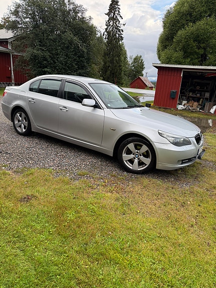 BMW 530Xi 5 of 5