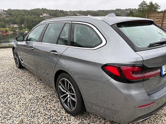 BMW 530e 5 of 6
