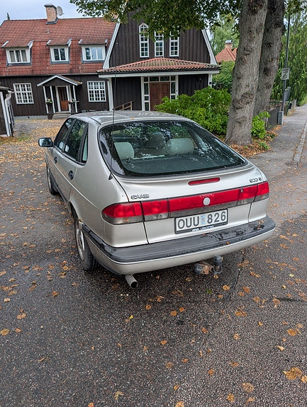 Saab 900 3 of 8