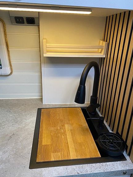 Nissan NV400 10 of 18