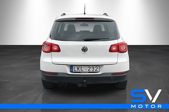 Volkswagen Tiguan 4 of 18