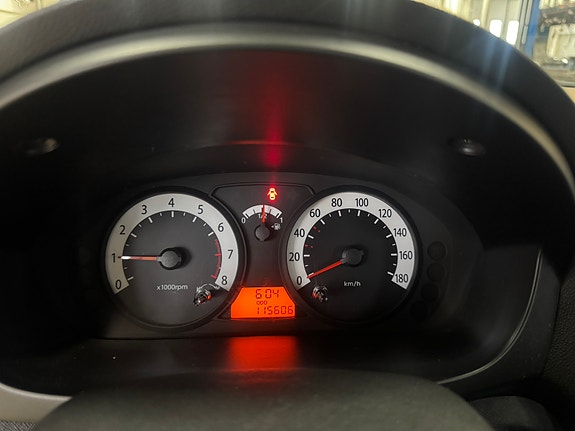 Kia Picanto 7 of 8