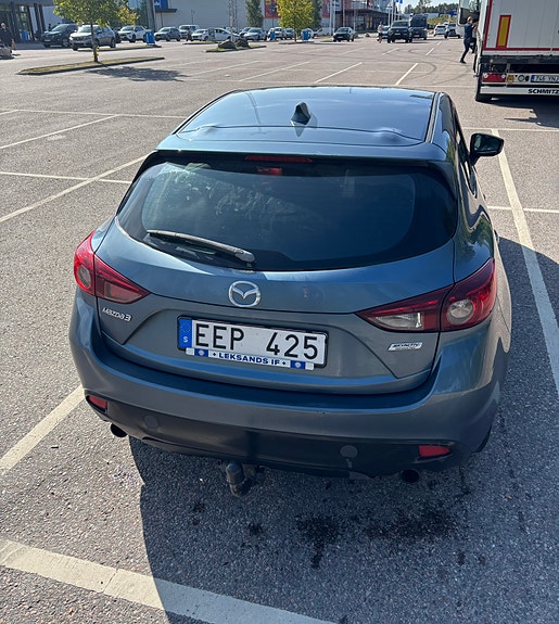 Mazda 3 3 of 4