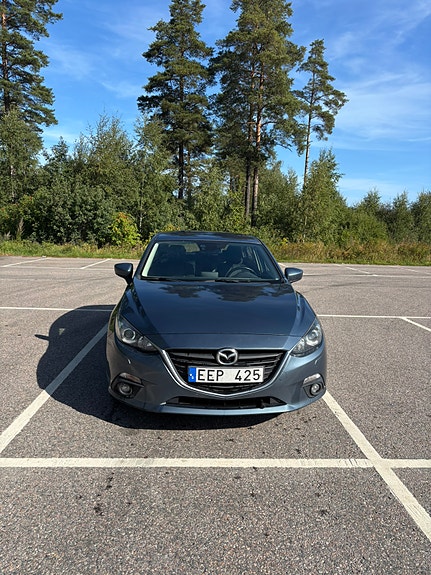 Mazda 3 4 of 4
