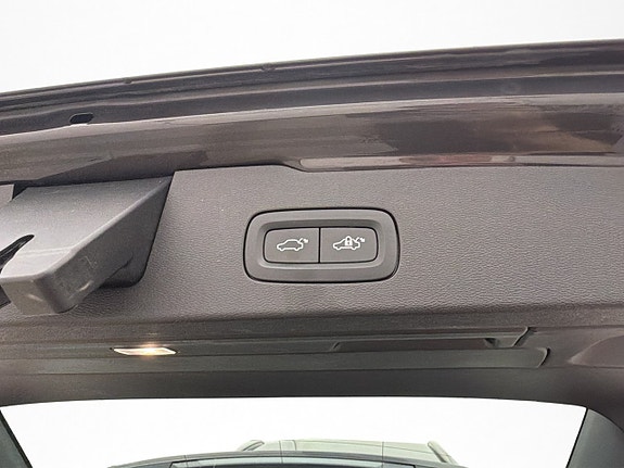 Volvo V60 27 of 30