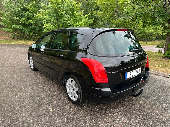 Peugeot 308 SW 3 of 16