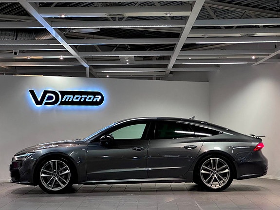 Audi A7 2 of 27