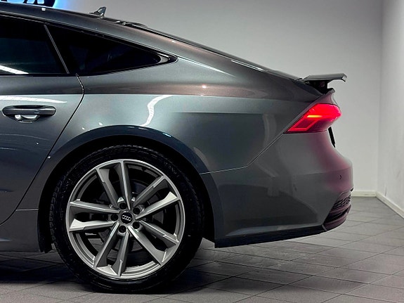 Audi A7 9 of 27