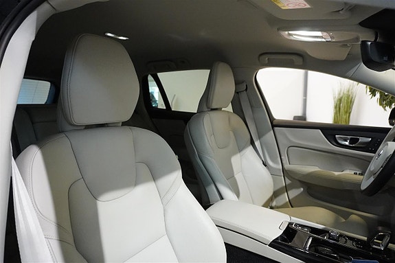 Volvo V60 22 of 28