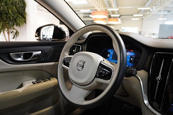 Volvo V60 24 of 28