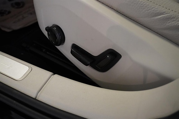 Volvo V60 14 of 28