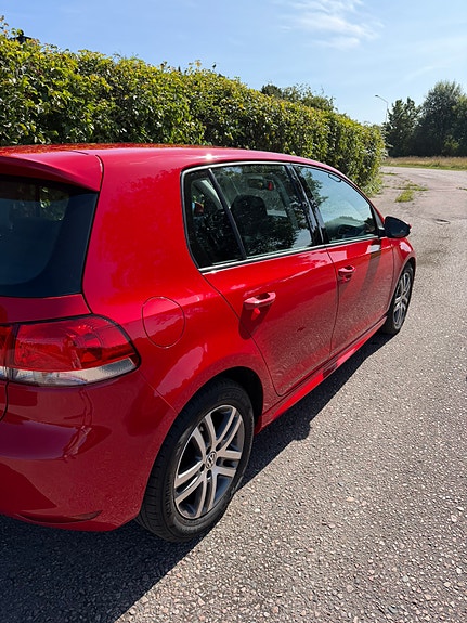Volkswagen Golf VI 3 of 9