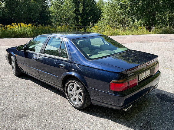 Cadillac Seville STS 2 of 6