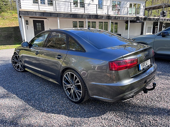 Audi A6 3 of 19