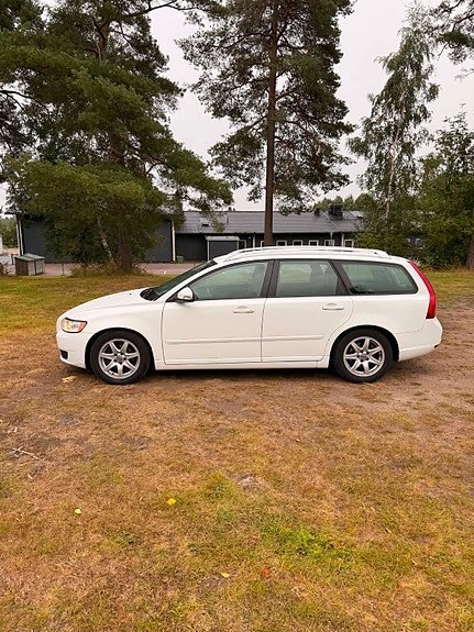 Volvo V50 5 of 8