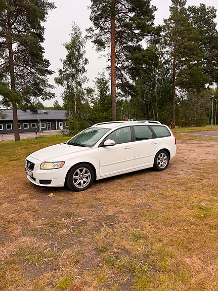 Volvo V50 6 of 8