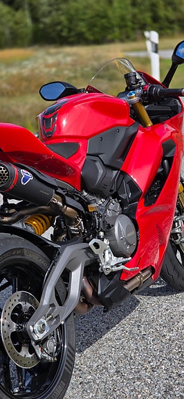Ducati Panigale V2S 5 of 7