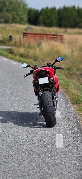 Ducati Panigale V2S 3 of 7