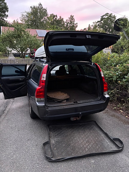 Volvo V70 7 of 7