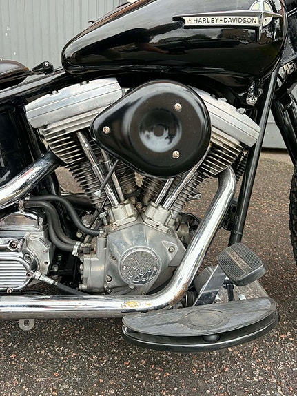Harley-Davidson Bobber Springer 8 of 9
