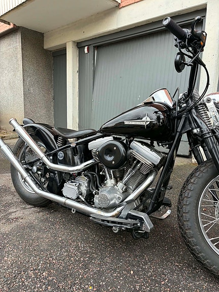 Harley-Davidson Bobber Springer 2 of 9
