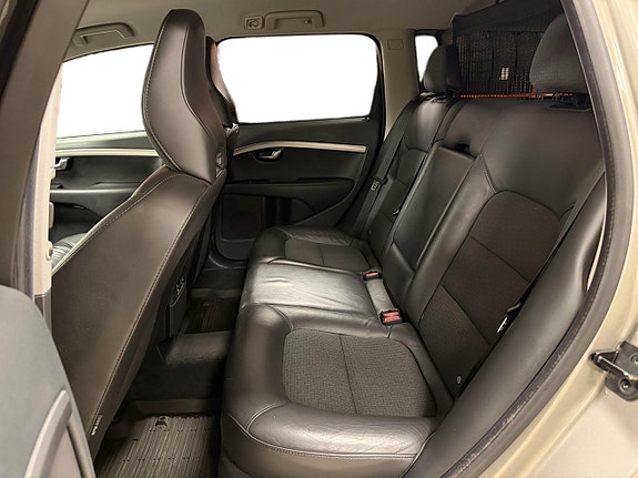 Volvo V70 13 of 29
