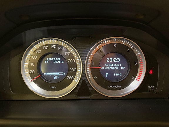 Volvo V70 14 of 29