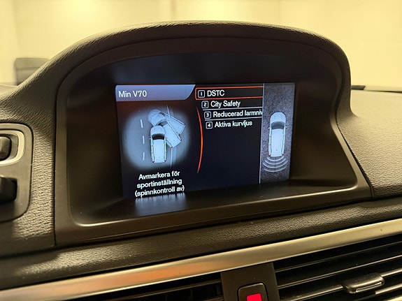 Volvo V70 15 of 29