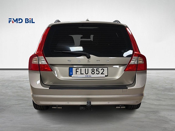 Volvo V70 6 of 29