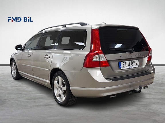 Volvo V70 5 of 29