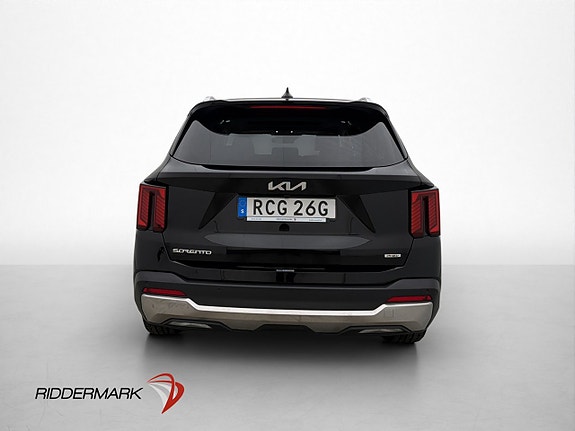 Kia Sorento 5 of 30